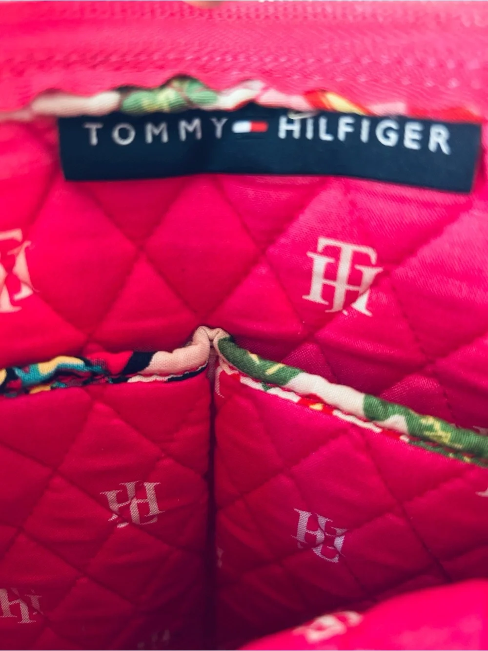 🌻 Tommy Hilfiger Vintage Floral Quilted Crossbody Bag EUC